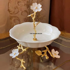 Bol en bois avec poignées en laiton, bol en bois d'acacia pour salade, service de fruits et légumes, bols pour la maison et la cuisine - Product Image 2