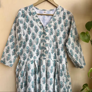 Bloque de mano impreso 100% algodón vestido indio Casual túnicas y vestido largo con decoración bordada" - Product Image 1