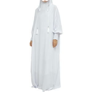 Vente en gros Abaya Bisht modeste de luxe pour femmes Tailles personnalisées Couleurs unies Élément de mode simple Mousseline de soie basique traditionnelle - Product Image 3
