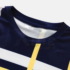 T-shirt pour homme haute performance en tissu mélangé polyester/coton, écologique, séchage rapide, manches courtes, finition soignée, classique pour un look parfait - Product Image 3