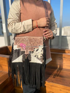 Nouveau véritable Western fabriqué à la main en cuir de vachette usiné sac à main femmes élégant sac de soirée et cheveux usinés sur pochette Unique Combo ensemble - Product Image 4