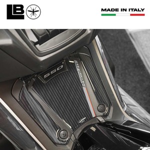 Protezione Adesiva in Gel 3D per Pedana Compatibile con Kymco AK550 Premium, Accessorio per Scooter - Product Image 3