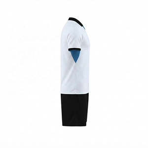 Conjunto Deportivo de Fútbol para Hombre, Camiseta Blanca con Pantalones Cortos Negros, Cuello en V, Manga Corta, Poliéster que Absorbe la Humedad - Product Image 3