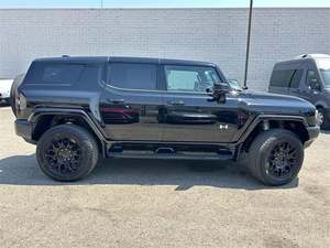 LIMPIO USADO 2025 GMC H u m e r EV SUV 2X AWD - Product Image 2