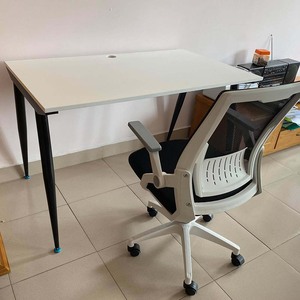 HBCOO01 100x60cm CONE System Minimalist Contemporary Desk with Assembled Iron Legs for Bedroom <b>Study</b> Office Use Computer <b>Table</b> - Product Image 6