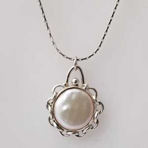 Collar de Perlas de Agua Dulce con Moneda de Plata de Ley 925 de Navya Craft, Regalo para Mujer en Aniversario, Día de San Valentín, Día de la Madre - Product Image 5