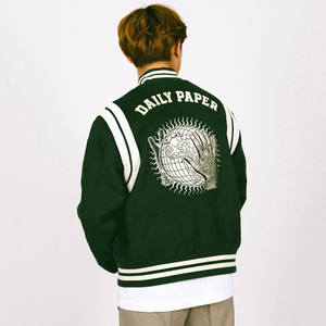 Veste universitaire pour homme personnalisable, écologique, imperméable, coupe-vent, style gothique, polyester/coton, service OEM/ODM, fabriqué au Pakistan - Product Image 4