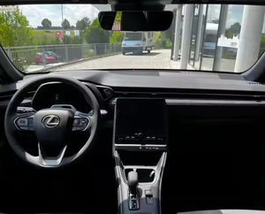 LEXUS LBX SUV d'occasion en excellent état - Product Image 6