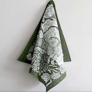 Foulard carré en soie, bandana, impression numérique, foulards personnalisés, design imprimé double face, foulard de marque pour femmes, marque de luxe - Product Image 4