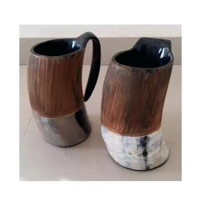 Tasse à corne traditionnelle fabriquée à la main à partir de matériaux naturels, parfaite pour boire de la bière ou de l'hydromel, idéale pour le Moyen Âge par Artisan Craft - Product Image 5