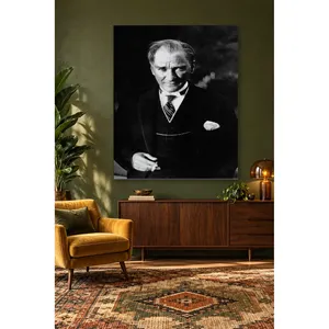 Fida Smiling Ataturk Portrait en noir et blanc sur toile - Product Image 1