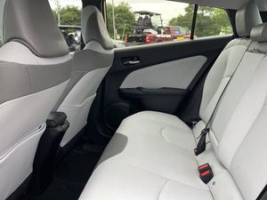 NETTOYAGE-TITRE-UTILISÉ-TOYOTA- PRIUS- PRIME LIMITED -- FWD-PRÊT-À-EXPÉDIER-PORTE À PORTE-LIVRAISON - Product Image 4