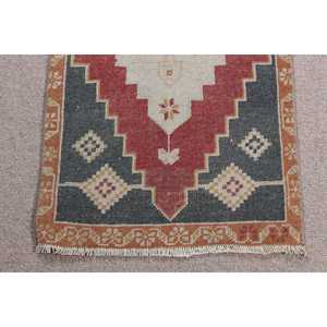 1.6x3.7 ft Vintage Rug, Rug, <b>Red</b> Striped Rug <b>Wool</b> - Product Image 5