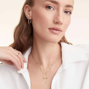 Collier Croix Vintage Plaqué Or 14K pour Femme Pendentif Crucifix 45cm - Product Image 6