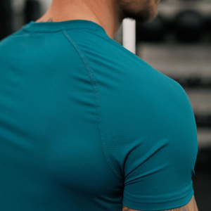 Venta al por mayor de los hombres de pino profundo de entrenamiento camiseta del músculo Fitness gimnasio desgaste de secado rápido transpirable OEM diseño personalizado Logo camiseta para hombres - Product Image 5