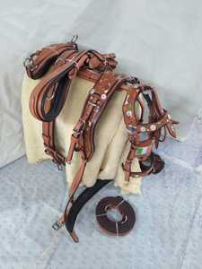 Ensemble de harnais pour chevaux pour une course et une équitation sûres/Ensemble de harnais de cheval intelligent en cuir pour un confort et un contrôle ultimes - Product Image 2