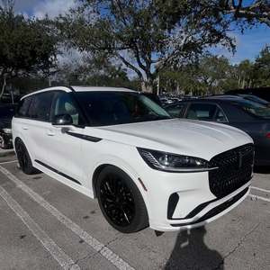 Lincoln Aviator Reserve 2025 USADO, RHD-LDH, a Precio Accesible - Product Image 1