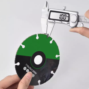 Lames de scie à <span class=keywords><strong>bois</strong></span> de 100-<span class=keywords><strong>230</strong></span> mm avec disques de coupe spéciaux <span class=keywords><strong>pour</strong></span> <span class=keywords><strong>meuleuse</strong></span> d'angle, <span class=keywords><strong>pour</strong></span> le <span class=keywords><strong>bois</strong></span> et les tuyaux en PVC - Product Image 2