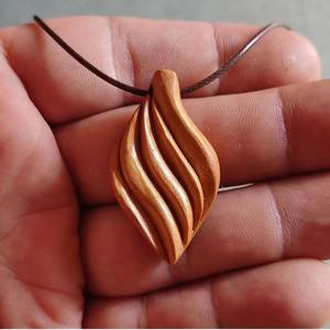 COLLIERS SONO POUR FEMMES HOMMES NATUREL GRAND BOHO TRIBAL SONO Pendentif EN BOIS sur cordon réglable Collier fait main - Product Image 2