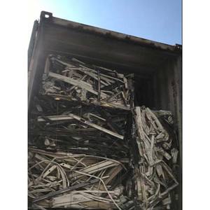 Chatarra de aluminio 6063 de alta calidad a la venta en cantidades a granel Ideal para aplicaciones de reciclaje y extrusión industrial - Product Image 4