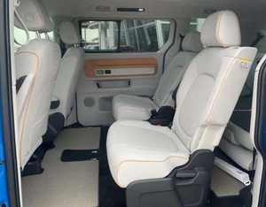 รถตู้ EV รุ่น1ST พร้อมระบบชาร์จเร็วและการขับขี่ที่ยาวนานสำหรับการเดินทางแบบทันสมัย - Product Image 3