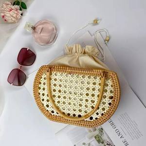 Sacs en rotin faits à la main, sacs en fibre naturelle tressée, sac à main au prix le plus bas, vente en gros de sacs à main pour femmes - Product Image 4