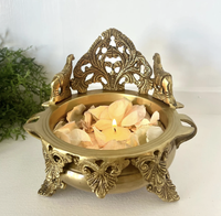 Bol Uruli en laiton artisanal de style moderne, décor éléphant, plaqué or, émail dur sculpté, imprimé en typographie, style ange
