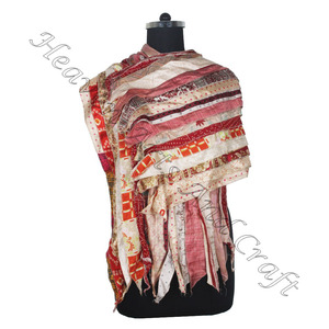 Foulards indiens en soie faits à la main 15 bandes Foulard vintage recyclé Fabricant en gros de l'Inde Sari Patches Écharpe réversible - Product Image 5