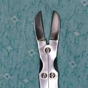 Ciseaux orthopédiques vétérinaires de haute qualité 10,6 pouces à double action pour la coupe des os, en acier inoxydable, certifiés CE et MOL - Product Image 6