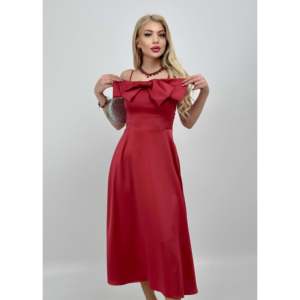 Robe midi confortable 4015 avec silhouette évasée, tissu satiné, taille naturelle, détail ruban sur le devant - Product Image 1