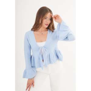 Cárdigan Azul Celeste para Mujer al por Mayor con Detalle de Volantes y Lazo Frontal - Product Image 2