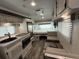 F-o-r-e-s-t River R-POD 180 d'occasion 2021 à vendre - Product Image 5