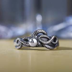 Anillo de Moda Jeulia con Diseño de Ojo de Pulpo en Plata de Ley Chapada en Oro Rosa - Product Image 5