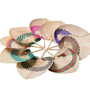 Éventail traditionnel miniature en bambou avec feuille de palmier et raphia, éventail vietnamien sculpté pour mariage d'été - Product Image 6