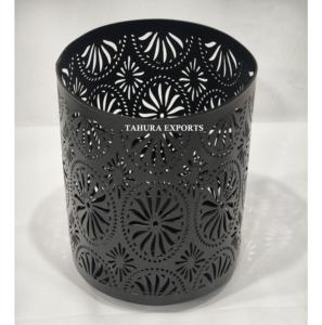 Neat Durable Net Metal Candle Holder Ideal For Home Decoration And Lighting With Simple Shape And Solid Base <b>Offering</b> Good Look - Product Image 3