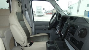 Nueva Remolque-Camper Coachmen Freelander 26DSF 2026 en Venta para Camping y Viajes - Product Image 4