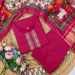 Ropa india y pakistaní bordado de rayón Kurti par con traje Salwar de trabajo impreso del fabricante y proveedor indio - Product Image 4