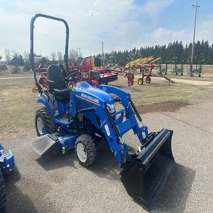Tractores Subcompactos Usados Originales New Holland Work-Master 25S 4WD con Retroexcavadora Frontal, Motor de 100HP, Bajo Costo, en Venta - Product Image 1