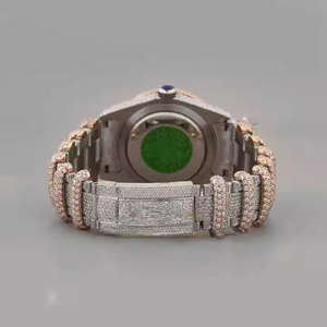 Montre élégante au look de diamant pour hommes en acier inoxydable étanche à quartz, parfaite pour les réunions d'affaires, les fêtes et la mode quotidienne - Product Image 4