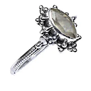Bague Cocktail Classique en Argent 925 avec Pierre de Topaze Sertie à Griffes, Bijou Tendance pour Femme, Idéale au Quotidien - Product Image 2
