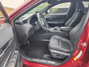 Toyota Venza XLE AWD d'occasion propre 2023 - Product Image 4