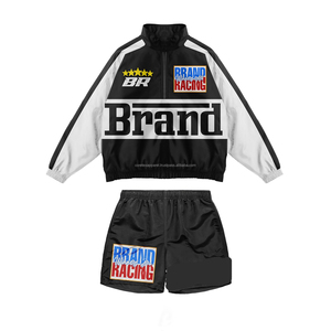 Conjunto Deportivo Personalizado para Hombre, Chaqueta Cortavientos de Dos Piezas con Cierre y Pantalones Cortos de Poliéster y Nailon - Product Image 3