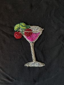 Breloque de sac ou porte-clés en forme de fleur de lys rose perlée, broderie de perles, breloque de sac à main, pendentif porte-clés pour elle - Product Image 3