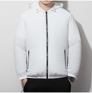 Chaqueta cortavientos impermeable ligera personalizada OEM para hombres para entrenamiento de deportes al aire libre en productos de caballos de invierno - Product Image 1