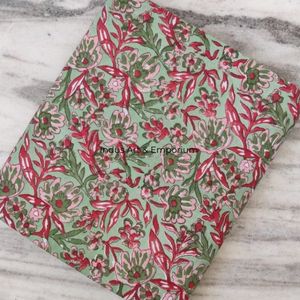 Tissu pour vêtements en coton cambric 60S60S, imprimé à la main, écologique, durable, léger, de qualité supérieure, imprimé traditionnel Jaipuri - Product Image 3