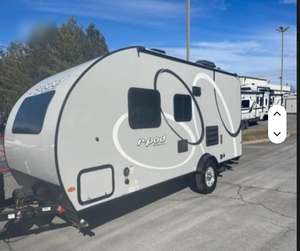 Autocaravana Usada en Excelentes Condiciones, Modelo F-O-R-E-S-T RV R-I-V-E-R R-POD 192 2020, Disponible para la Venta - Product Image 2