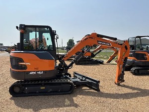 รถขุดรุ่น DEVELON1 DX42-7 ปี 2025 พร้อมถังขนาด 8 ลูกบาศก์เมตร ระบบขับเคลื่อนแบบตีนตะขาบ โหมดประหยัดพลังงาน รับประกัน 4 ปี - Product Image 2