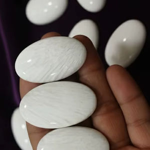 Pierre de paume en scolecite de qualité AAA, pierre précieuse naturelle de Feng Shui, pierre de savon pour la méditation, pierre de paume en scolecite - Product Image 1