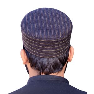 Chapeau Kumma Omani gris beige élégant, brodé à la main, chapeau islamique Kufi, couvre-chef traditionnel pour hommes - Product Image 4