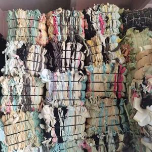 Déchiqueteuse d'éponge de soutien-gorge en polyuréthane PU en plastique recyclé de haute qualité avec approvisionnement en vrac livraison rapide meilleur prix de gros en Stock - Product Image 1